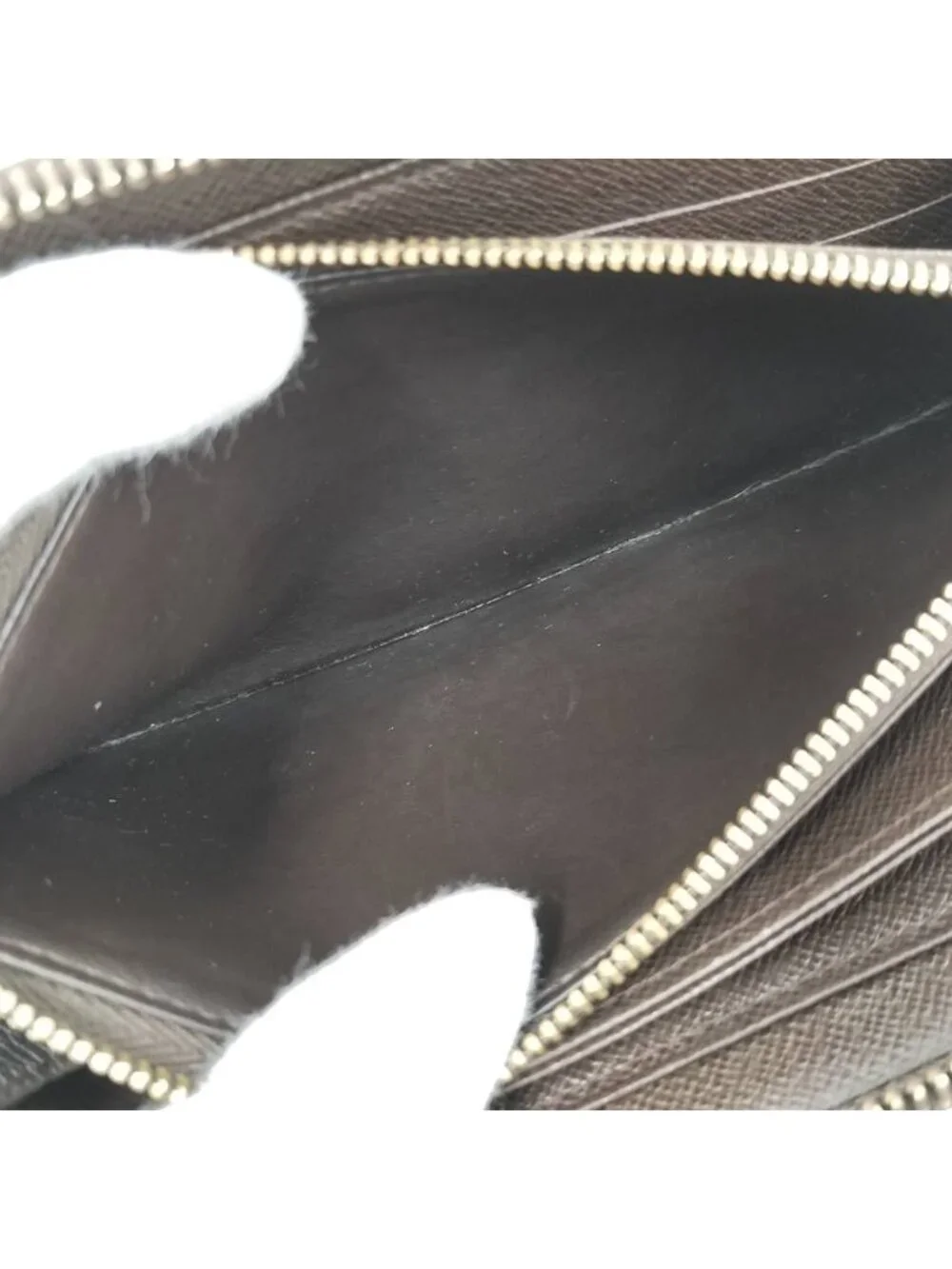 Louis Vuitton Zippy Wallet Damier